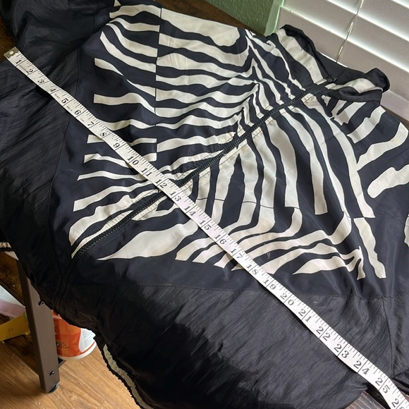 Vintage 90s 80s Argee Sports Women's lightweight Windbreaker Zebra Style Jacket - Picture 6 of 9